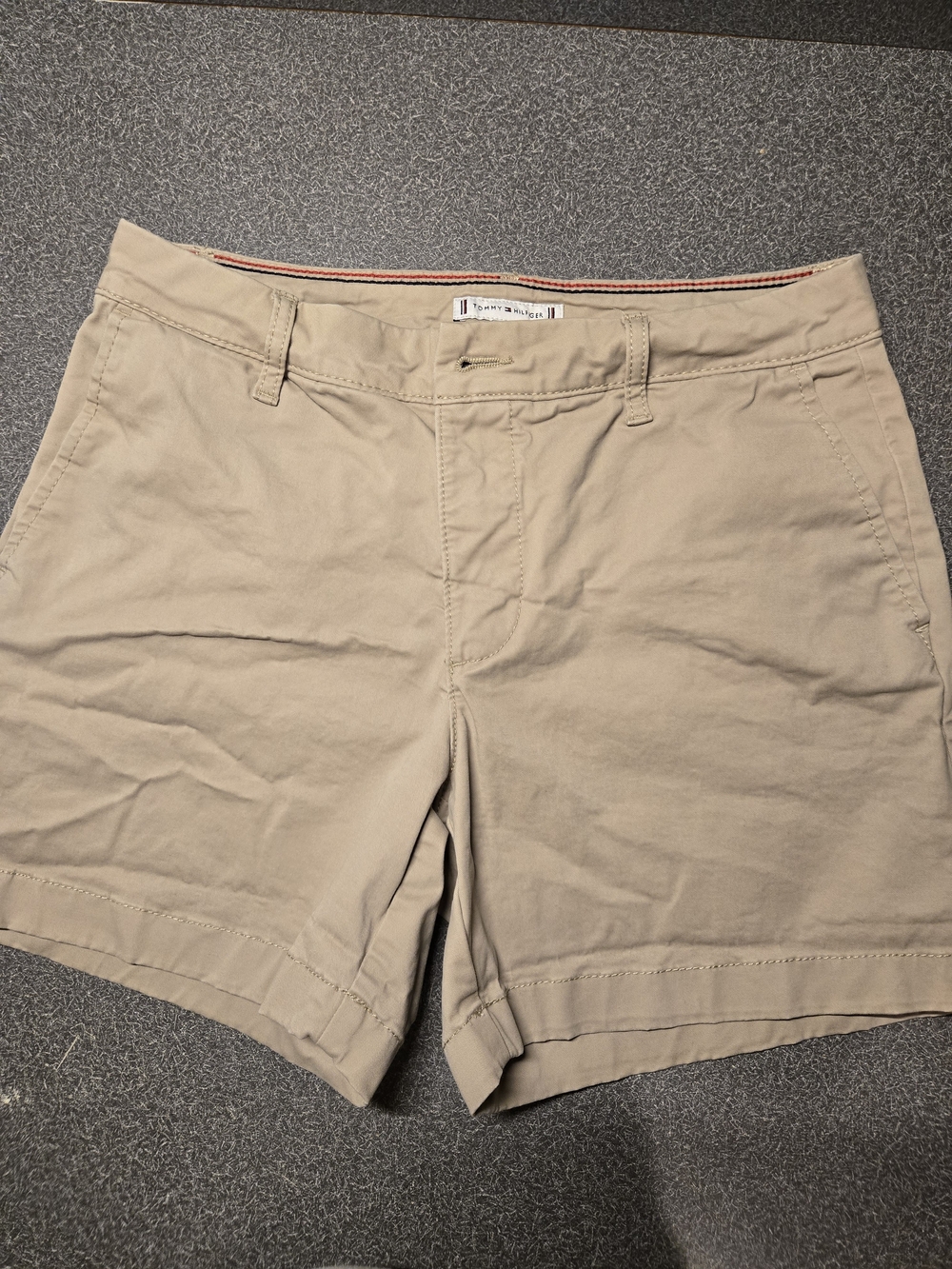 New Without Tags! Tommy Classic Women's Khaki Stretch Cotton Shorts